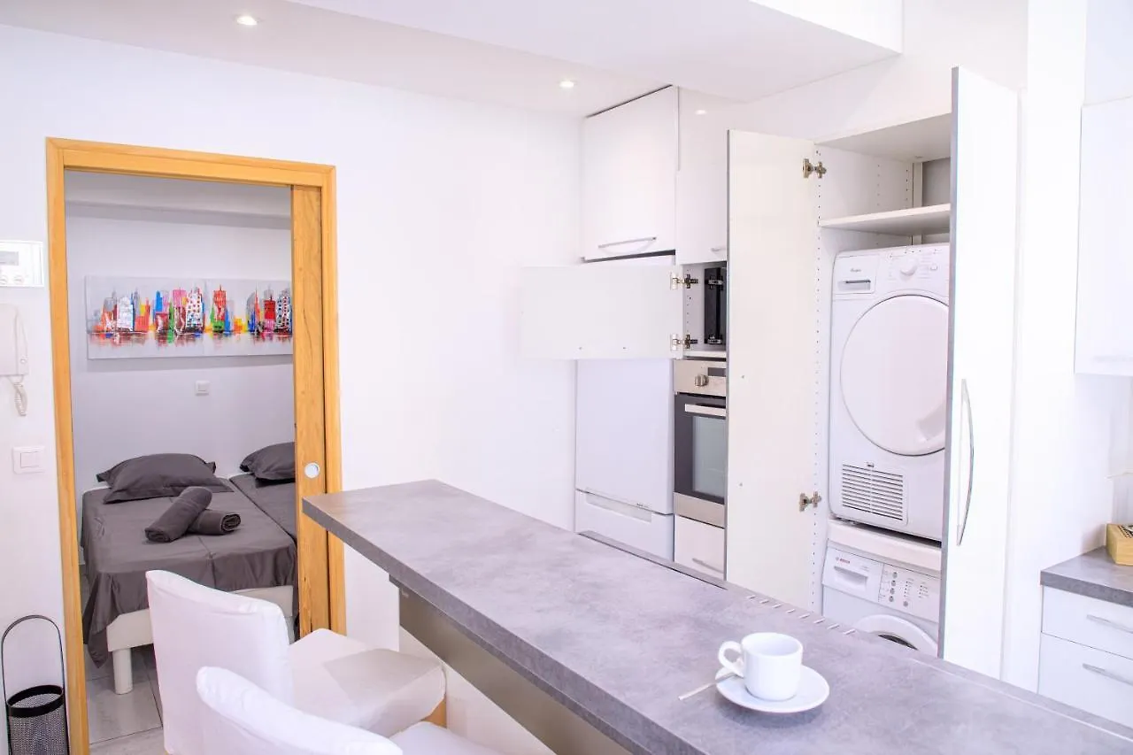 21 Rue Meynadier - Meynadier 3P Cannes 0*,  France